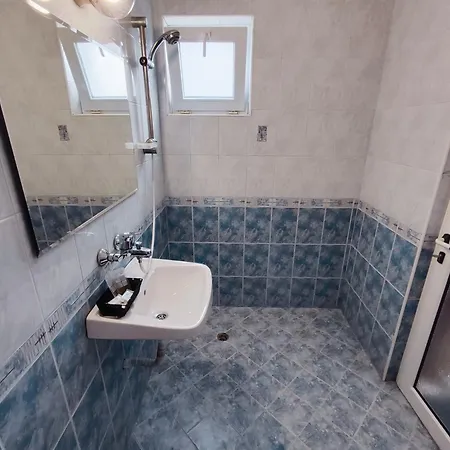 AMORE Obzor Gasthof *